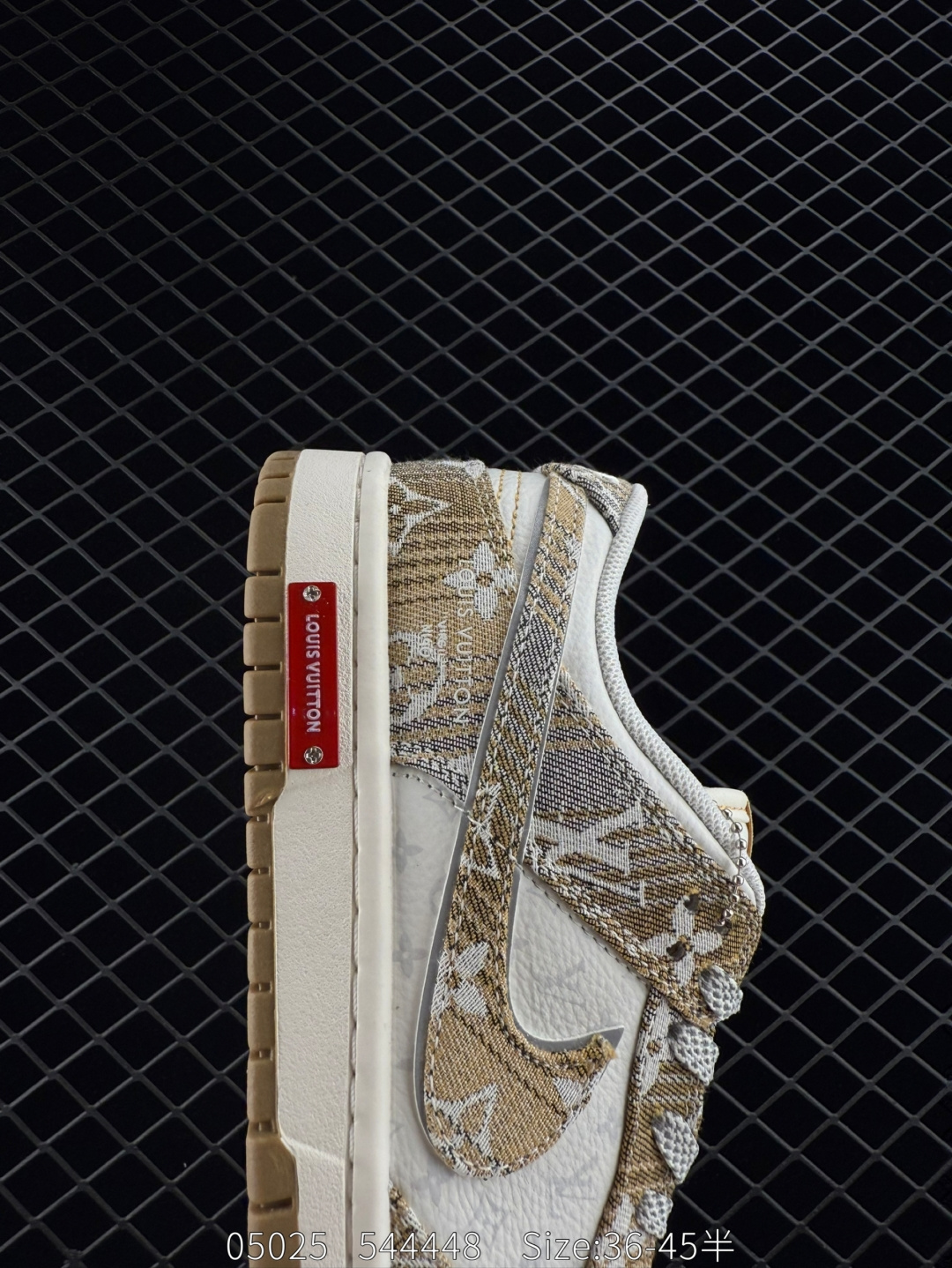 Travis Scott x Air Jordan 1 ” Reverse Mocha “